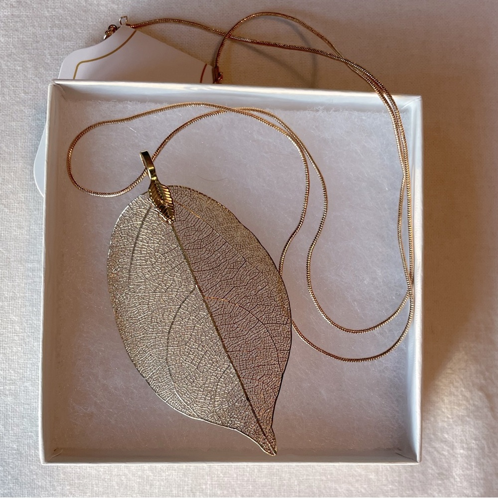 Gold leaf necklace